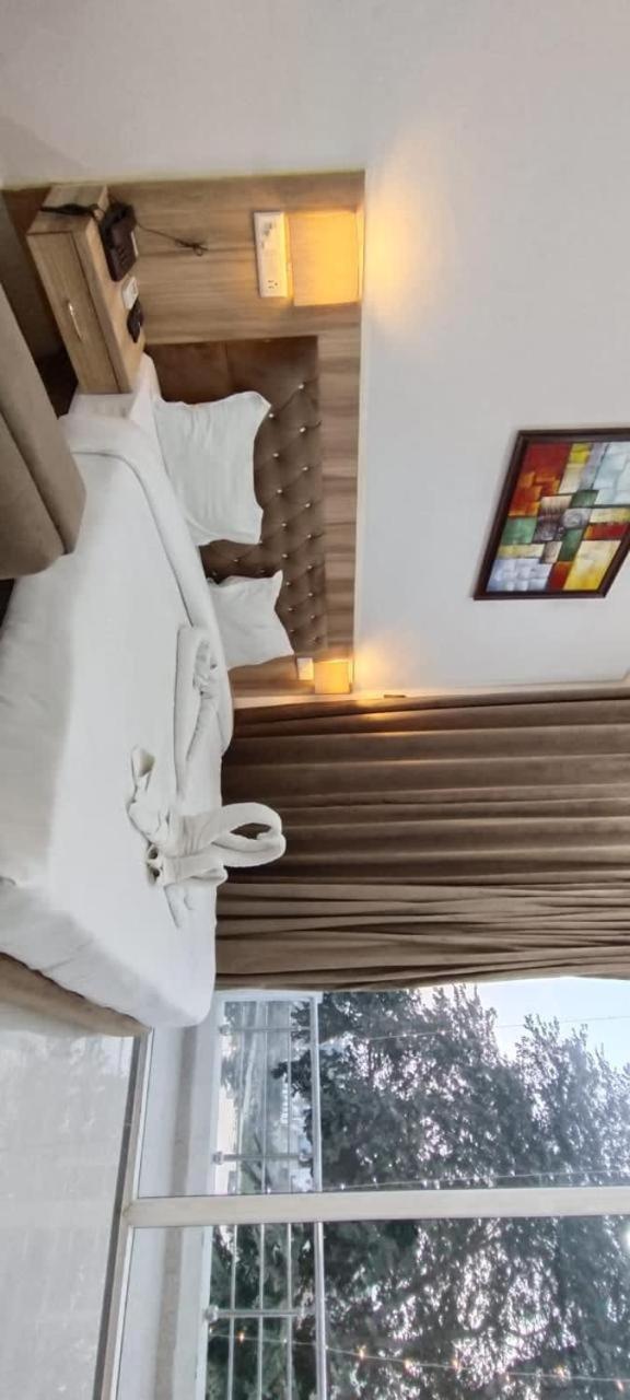 Hotel Lakeview By Bookingcare Chhatarpur Extérieur photo